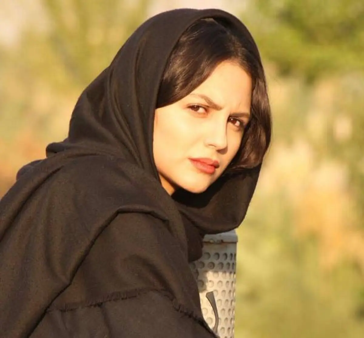 نیلوفر کوخانی بازیگر نقش تابان در خانه امن
