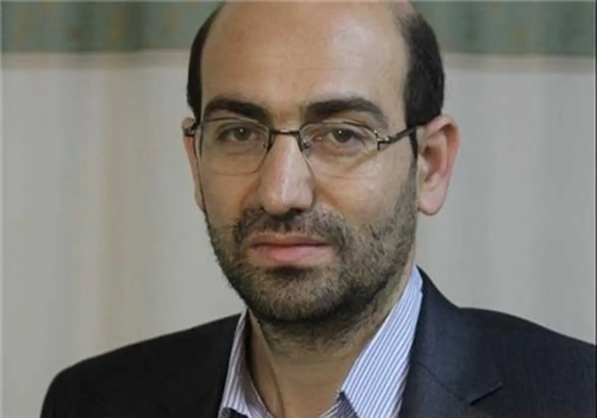 تیم آمریکایی یک تیم صد نفره است