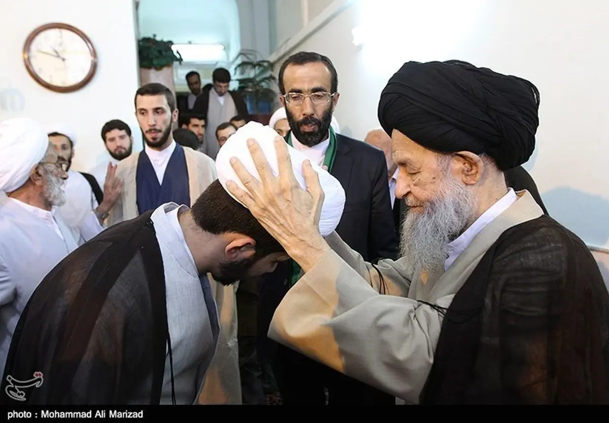 مراسم عمامهگذاری طلاب توسط آیتالله علویگرگانی برگزار میشود