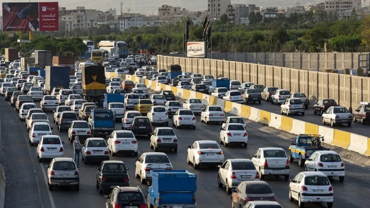 ترافیک سنگین در جاده کرج - چالوس و آزادراه تهران - شمال

