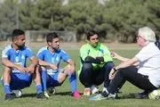 نشست شفر با استقلالی ها قبل از دیدار با نفت