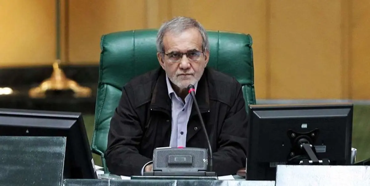 ایرانی ها در مقابل زور و ظلم آمریکا قد خم نمیکنند