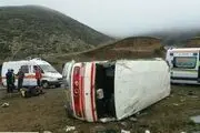 واژگونی مرگبار مینی بوس حامل کارگران
