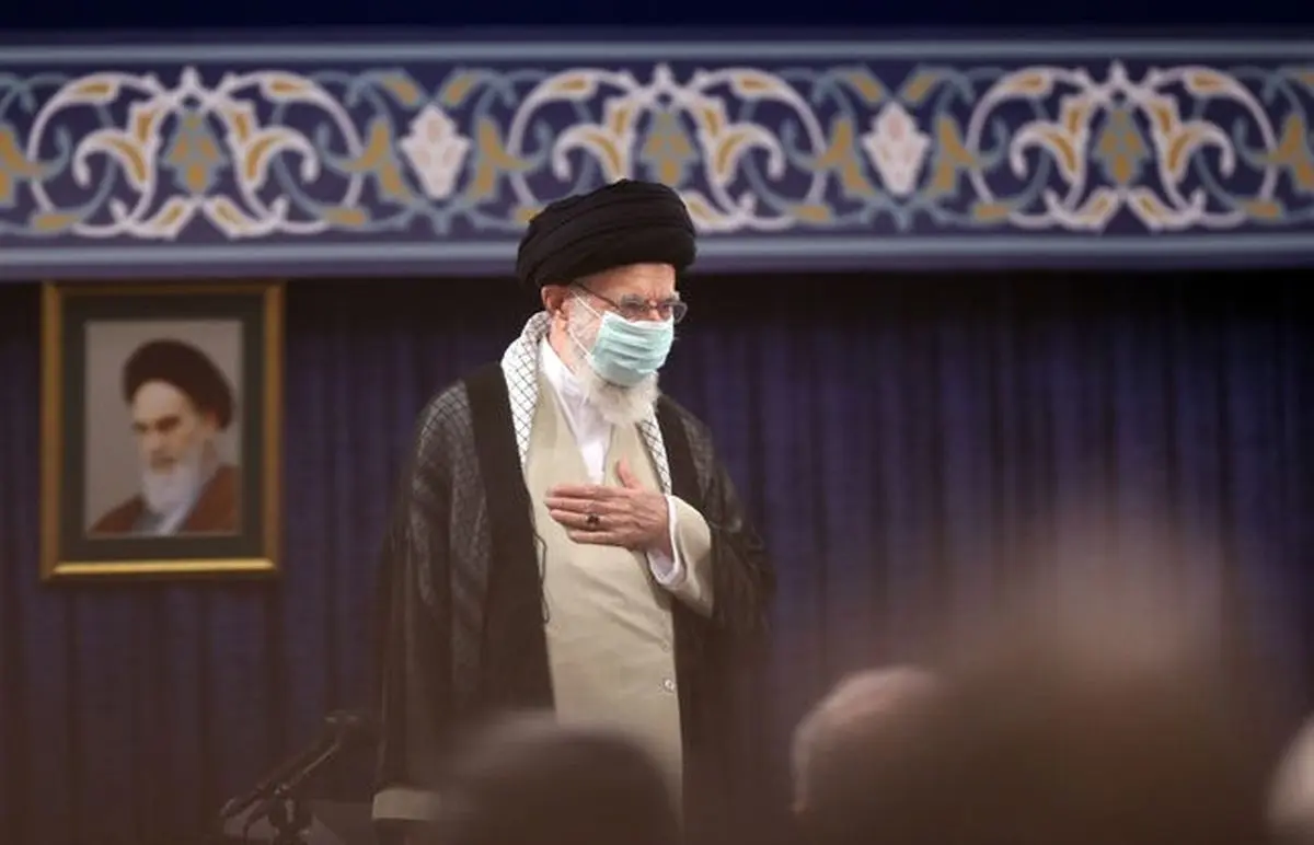 راز سربلندی جمهوری اسلامی در مقابل همه حوادث ایستادگی و نهراسیدن از دشمنان است