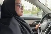 گفتگو با اولین راننده تاکسی برقی خانم تهران!