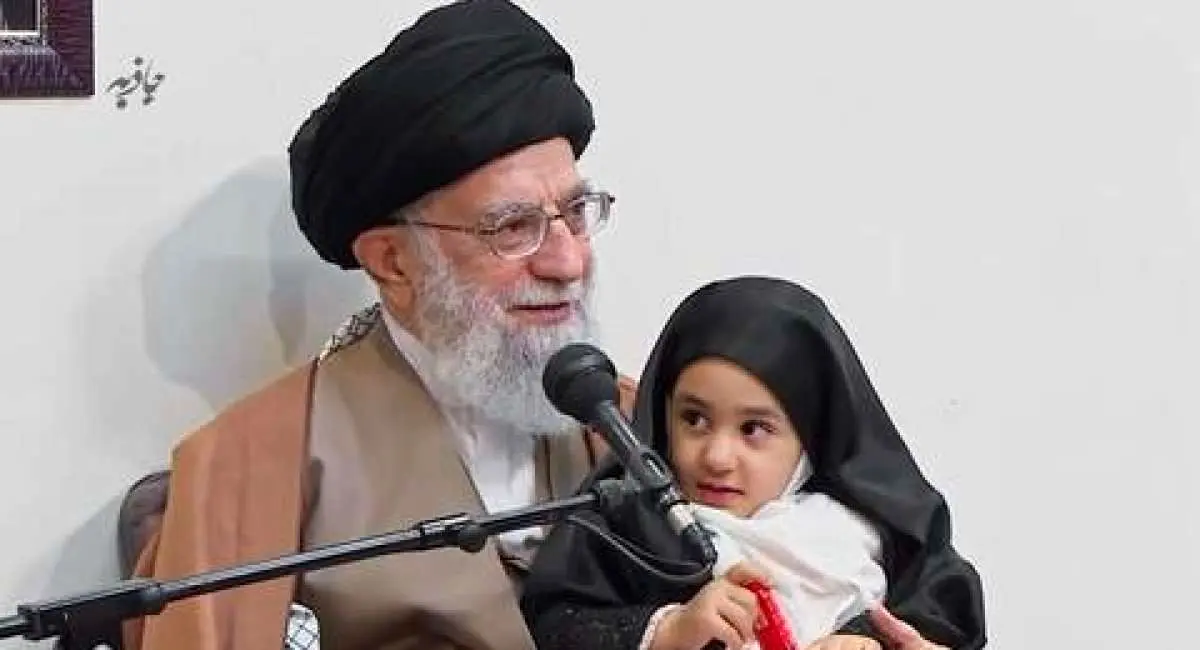 نسخه کامل مستند "جاذبه"