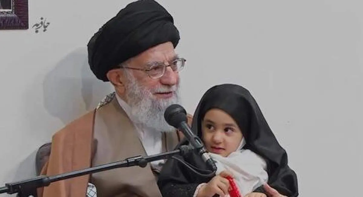 نسخه کامل مستند "جاذبه"