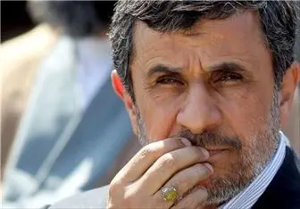 سکوت احمدی‌نژاد به سؤالات انتخاباتی خبرنگاران