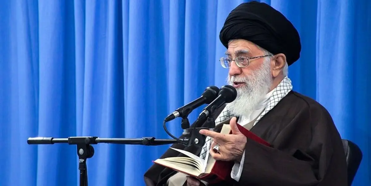مردم قم با امام خامنه‌ای دیدار می‌کنند