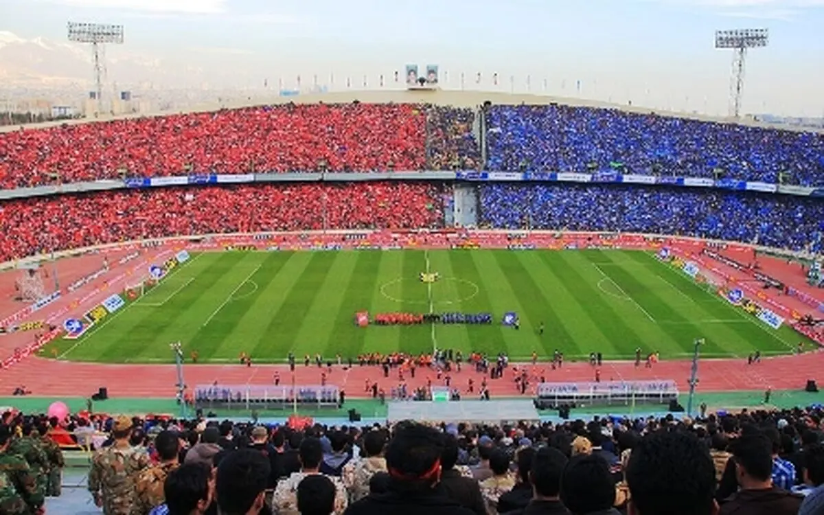 مراحل پایانی واگذاری سرخابی‌ها / عرضه ۱۰ درصد سهام استقلال و پرسپولیس 