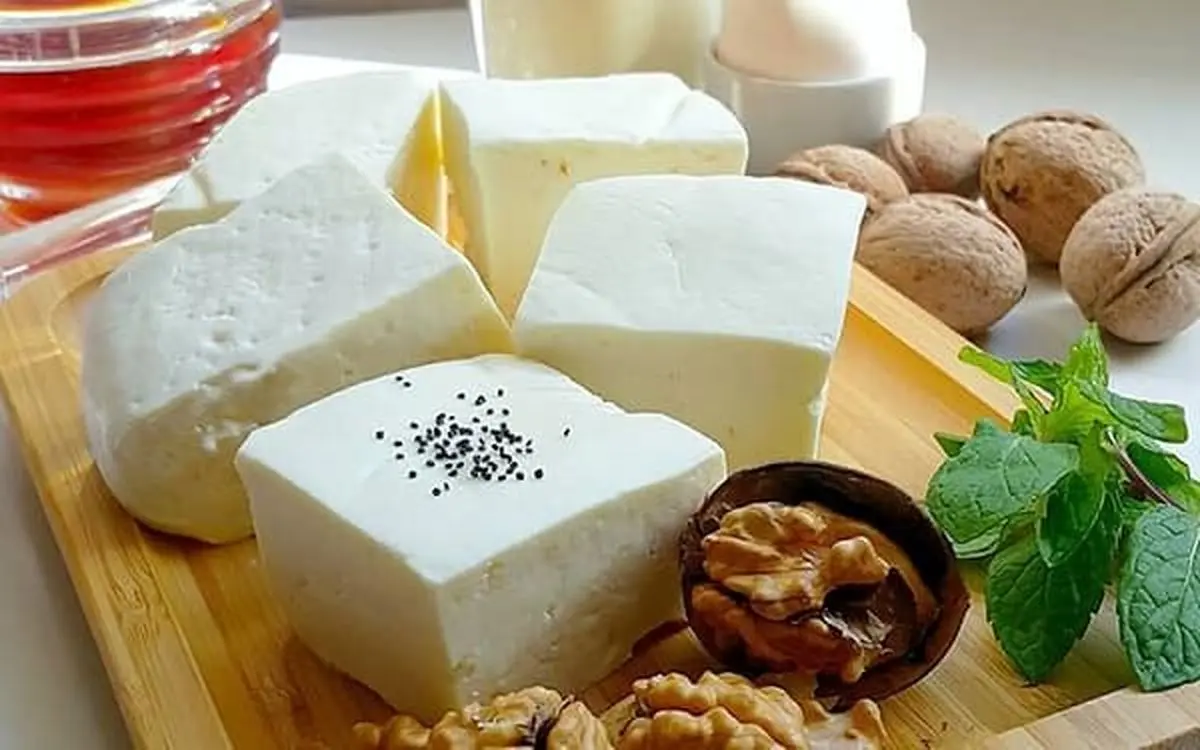 کدام پنیرها سالمترند؟