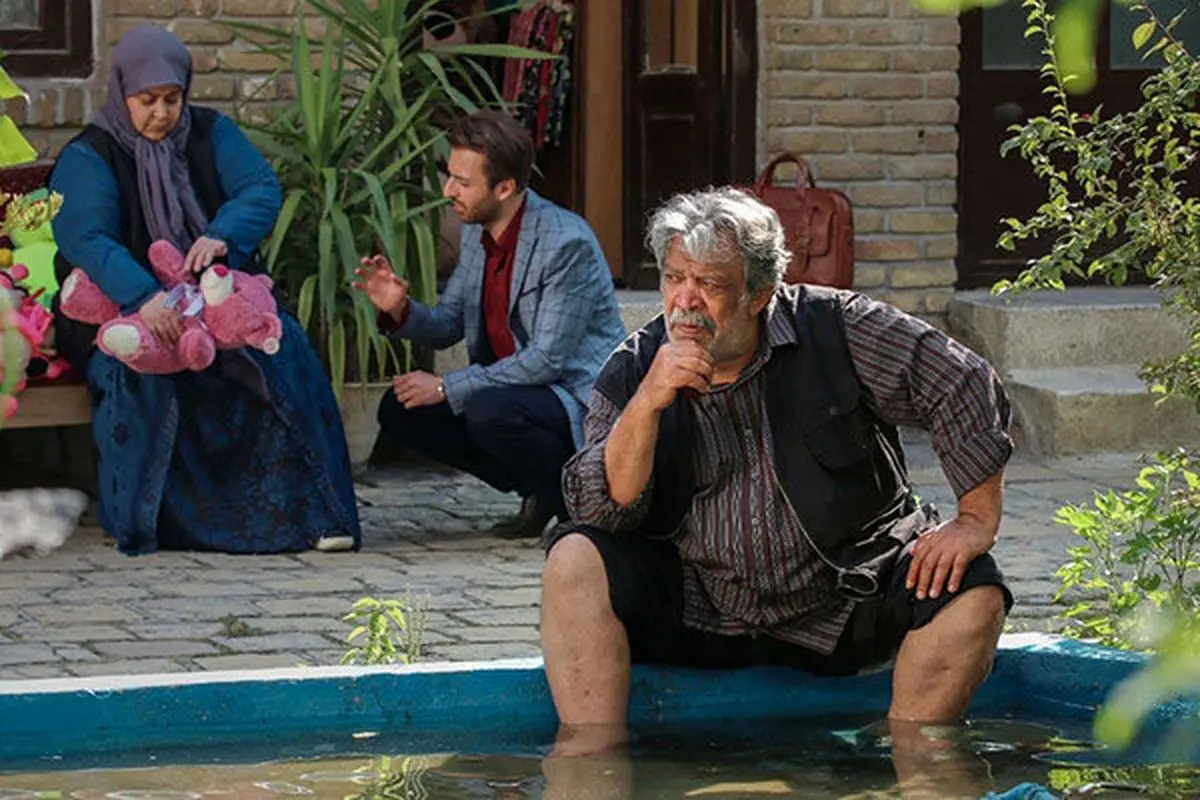 اسامی بازیگران سریال باخانمان