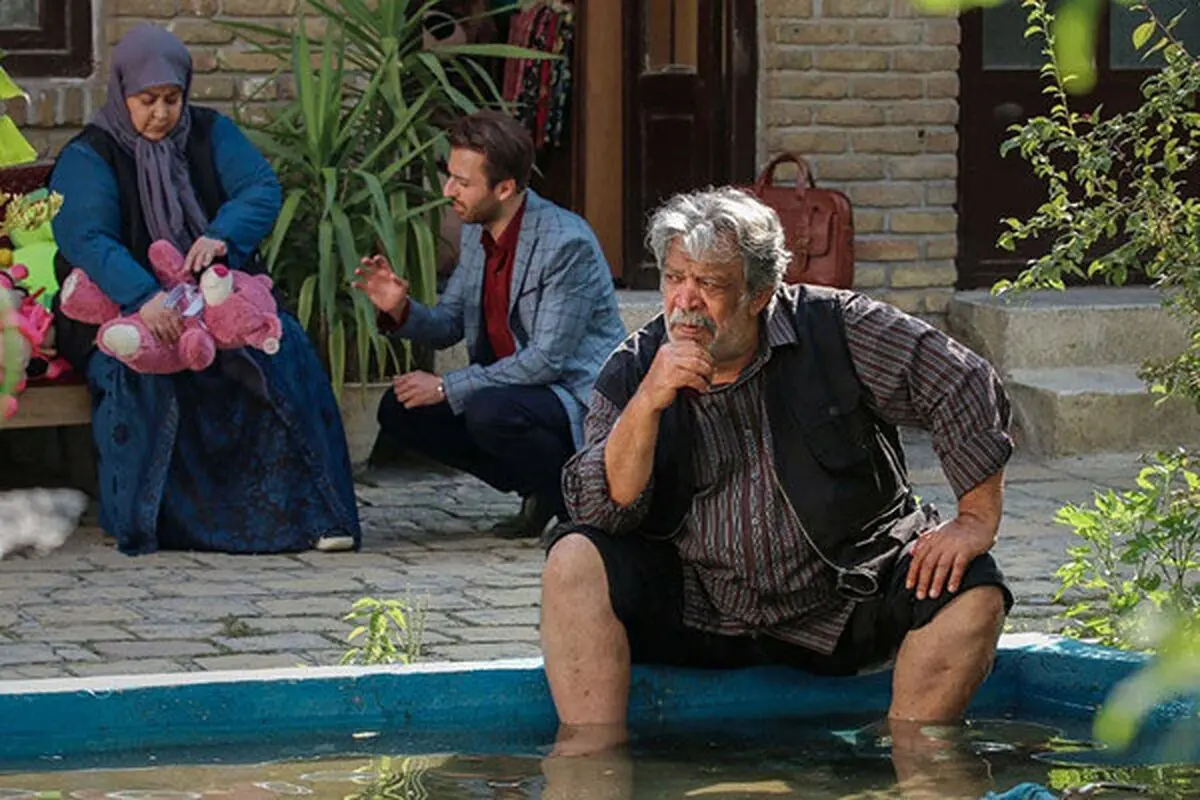 اسامی بازیگران سریال باخانمان