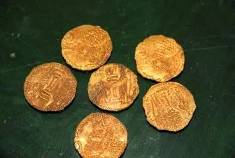 کشف شش سکه طلای عتیقه در مشهد
