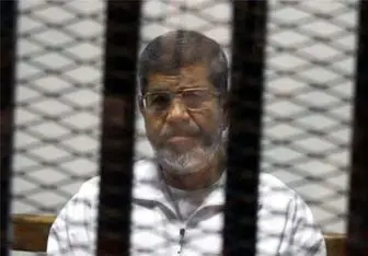 کمیته پارلمانی انگلیس از حال وخیم مُرسی در زندان خبر داد