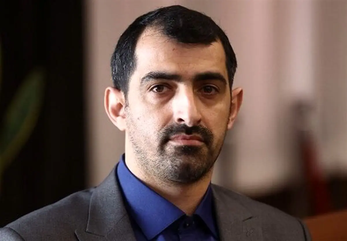 علیرضا دبیر گفت این زمین را ۵۰ میلیارد میخرم