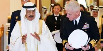 فرمانده ناوگان پنجم نیروی دریایی آمریکا با نخست‌وزیر بحرین دیدار کرد