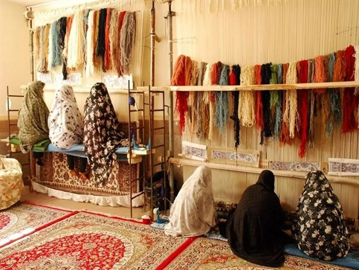 پرداخت بیش از 4 میلیارد ریال تسهیلات خوداشتغالی به مشترکین طرح های قالیبافی