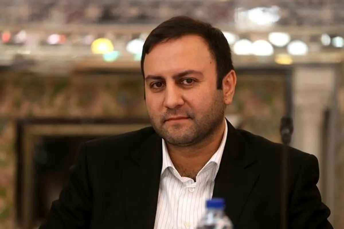 دوقطبیسازی مسئله کشور را حل نمیکند