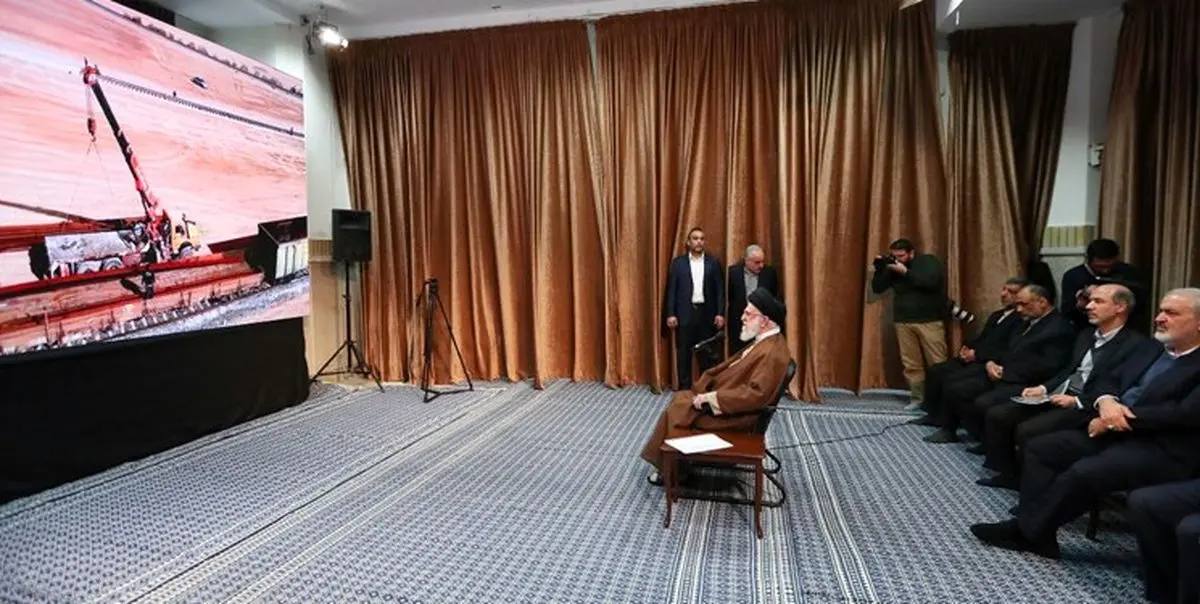 بازدید رهبر انقلاب از نمایشگاه توانمندیهای تولید ایرانی+فیلم