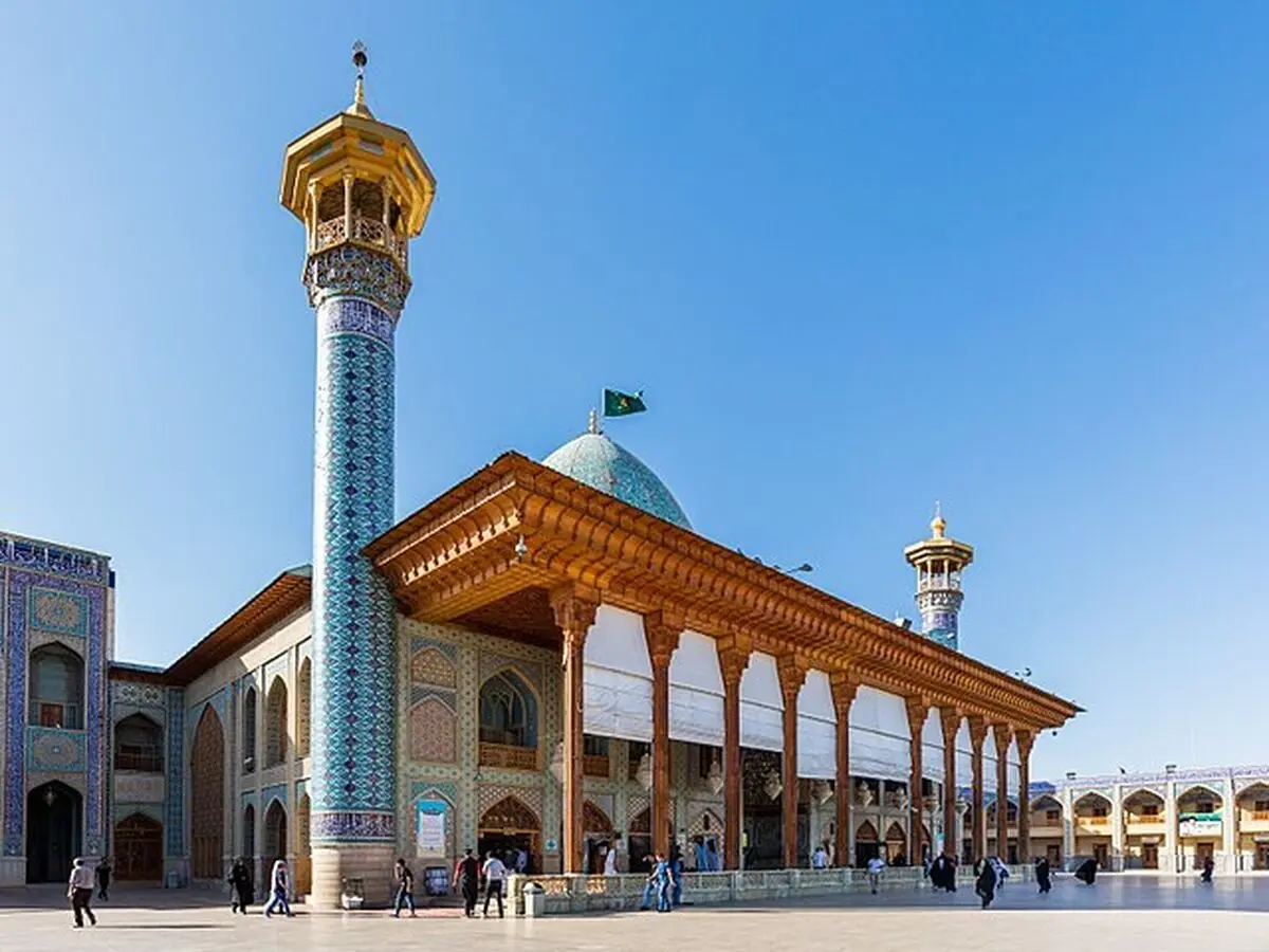 ۱۵ شهید و ۲۱ زخمی در تیراندازی تروریستی در حرم شاهچراغ شیراز/اعلام اسامی مجروحان +عکس