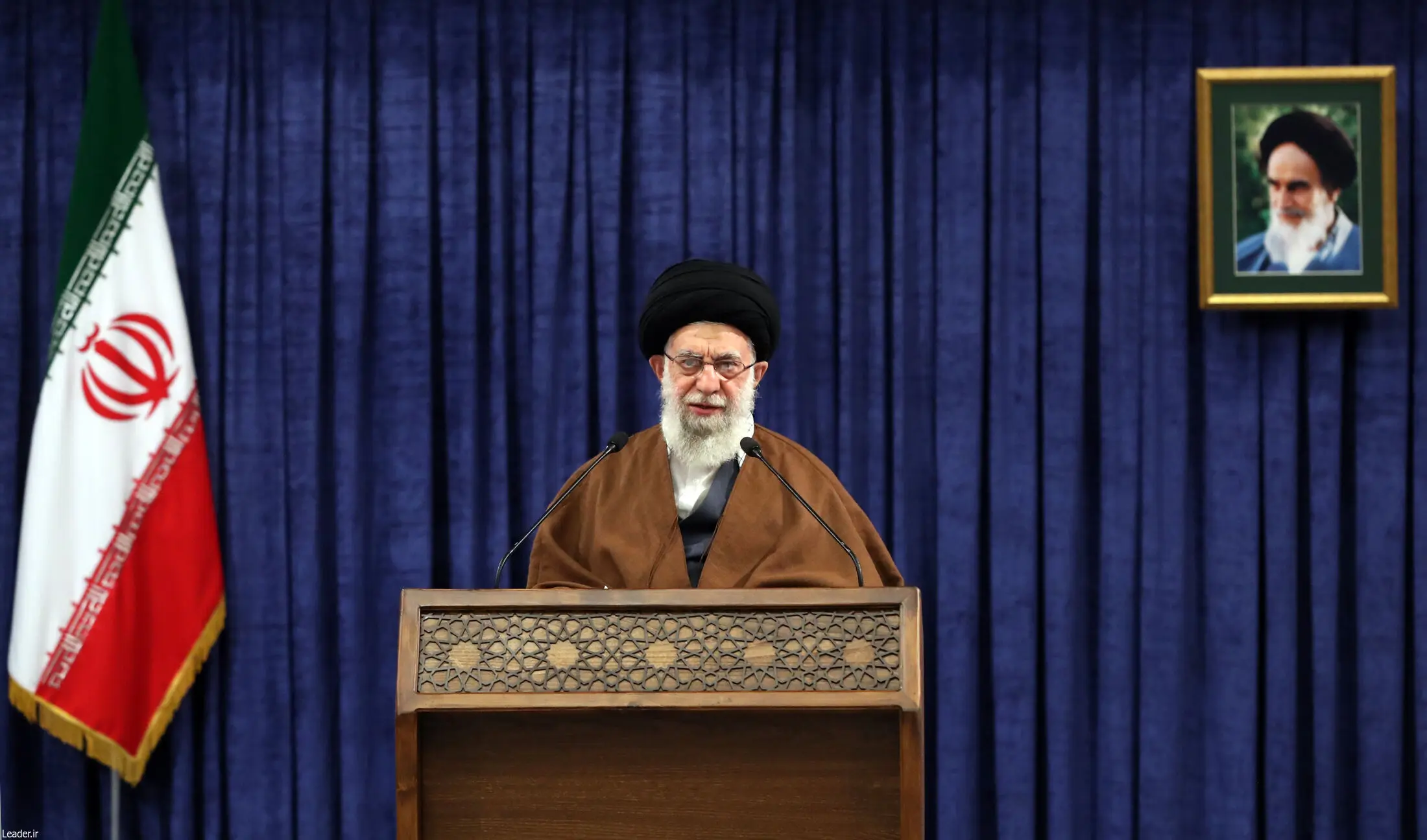 دیدار رهبر معظم انقلاب با مردم قم در سالروز قیام تاریخی ۱۹ دی ۱۳۵۶/گزارش تصویری