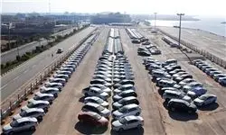 فرمان صنعت خودرو کماکان در دست دولت