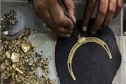 طلاسازی که با تسهیلات اقتصاد مقاومتی قارچ هم پرورش می دهد