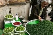  از دستفروشان چاقاله بادام و گوجه سبز نخرید