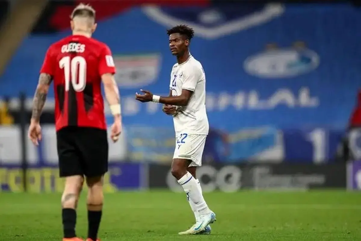  ستاره گابنی استقلال یک قدمی پرسپولیس