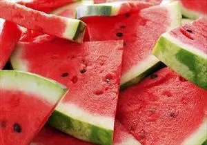 فواید خوردن هندوانه در روزهای داغ