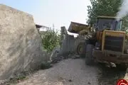 
تخریب ساخت وساز های غیر مجاز در دو شهر مازندران + تصاویر
