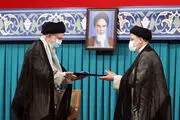 میدان دادن به جوانان، رفع موانع تولید، تقویت پول ملی و توانمندسازی مردم