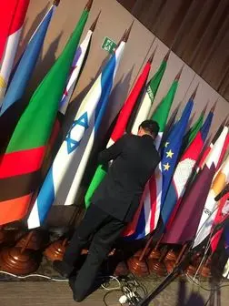 ماجرای جابجایی پرچم ایران و اسرائیل در اجلاس مسکو/ عکس