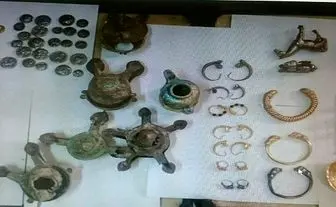
ماجرای عجیب کشف ۹۰۸ عتیقه قاچاق در خوزستان
