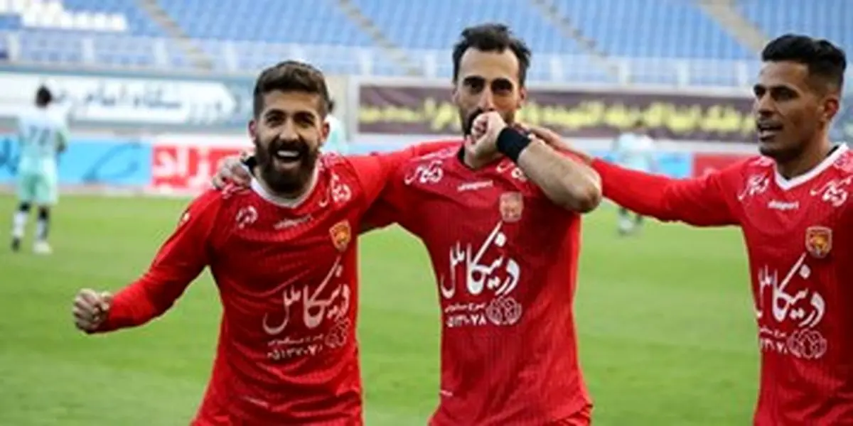 مشکل قاسمی نژاد برای حضور در استقلال مشخص شد