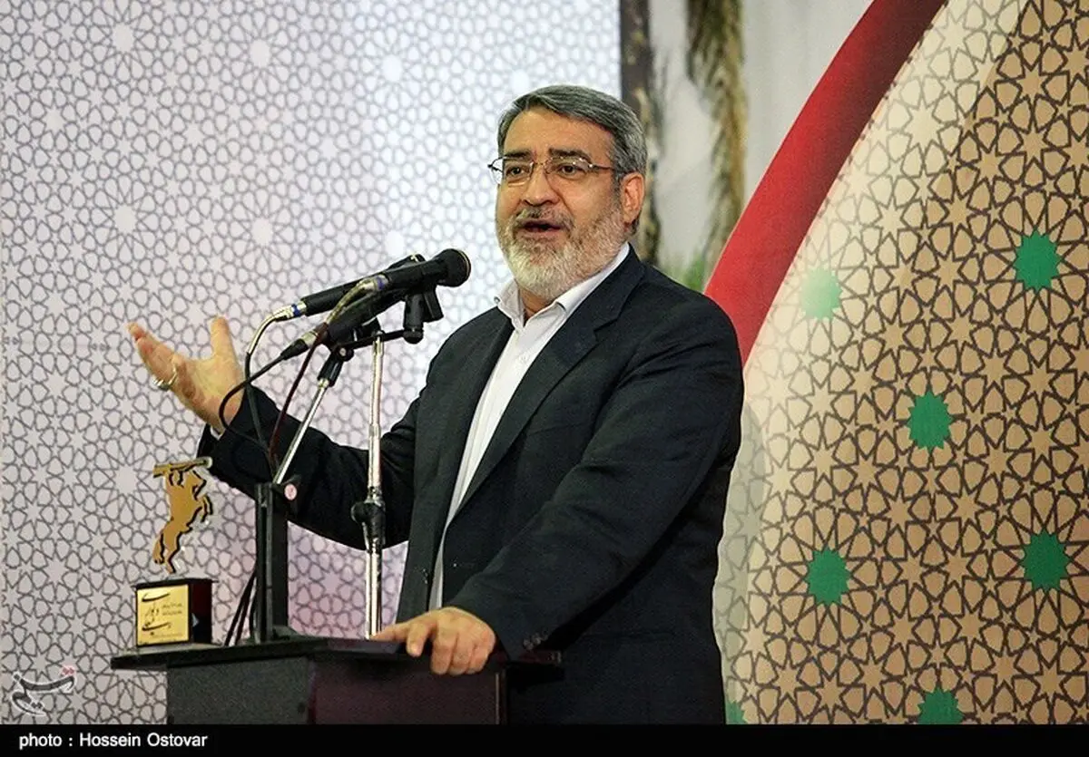 همه ‌سرباز رهبری هستیم/کسانی که دم از جدایی آقا و روحانی می‌زنند جفا می‌کنند