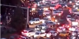  گزارشی از تجمع اعتراضی امشب در تهران +فیلم