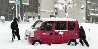 برف دستکم ۱۰ ژاپنی را کشت و صدها زخمی بر جا گذاشت