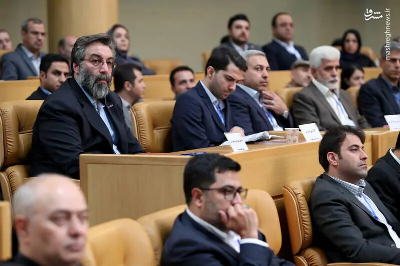 تقدیر از صادر کننده‌های برتر با حضور رئیسی/گزارش تصویری