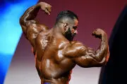  پیام گرگ پارسی با استایل جدید از روی موتور +عکس