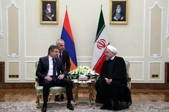 روحانی: ایران مصمم به توسعه روابط دوستانه با کشورهای همسایه است