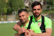 خداحافظی دو بازیکن سرخ پوش از هواداران+عکس