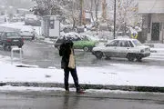  صف طولانی شهروندان تهرانی در روز برفی/ عکس