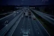 اتوبان تهران-ساوه در بخش زرندیه؛ همچنان در تاریکی مطلق