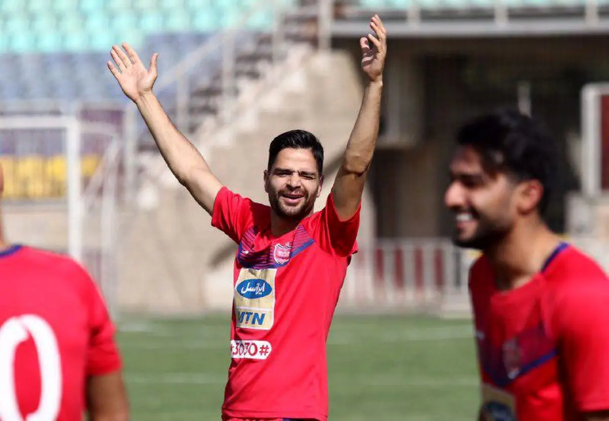 عکس عجیب و غریب کمال کامیابی نیا در اینستاگرام