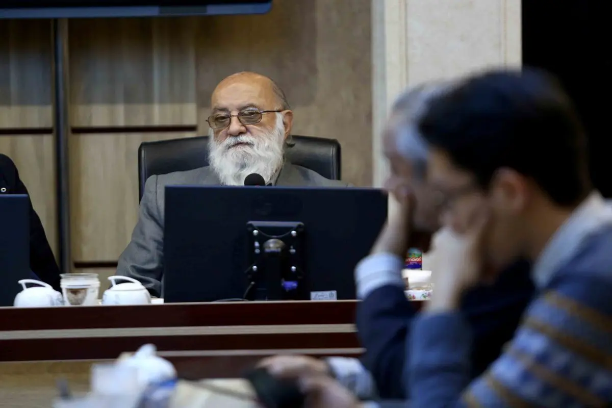 چمران رئیس شورای شهر تهران باقی ماند
