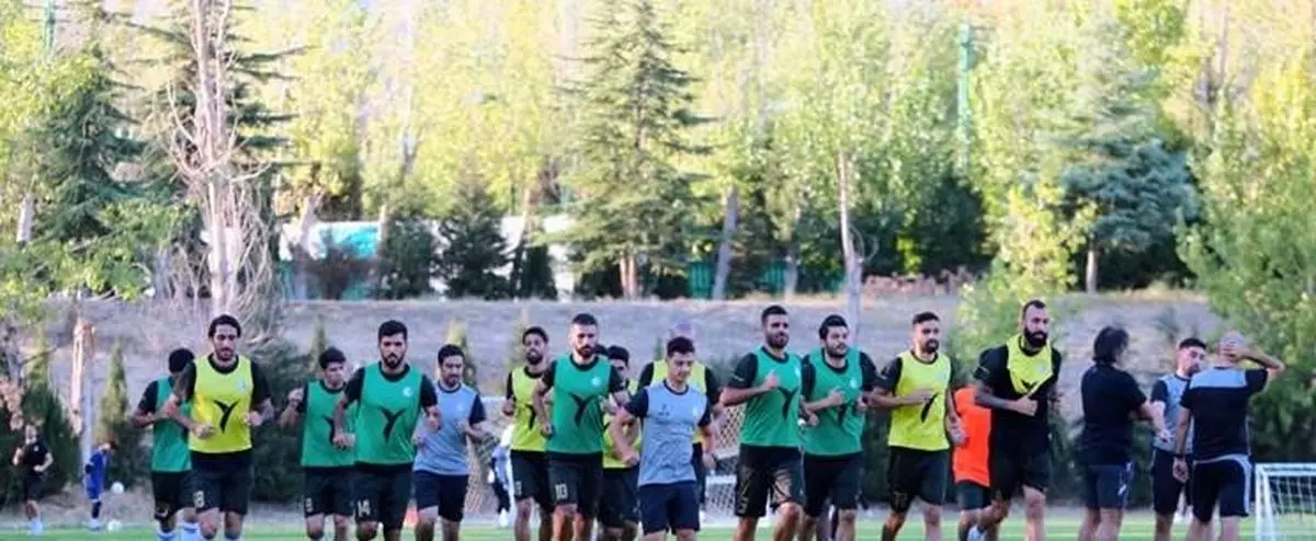 بازیکنان استقلال علیه باشگاه شورانده شدند !
