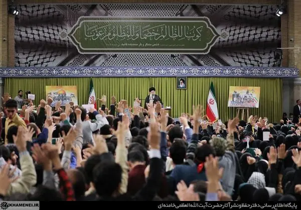 دیدار دانش‌آموزان و دانشجویان با  رهبر انقلاب/گزارش تصویری