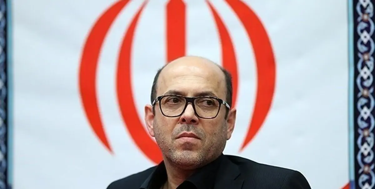 شفر در استقلال می ماند؟